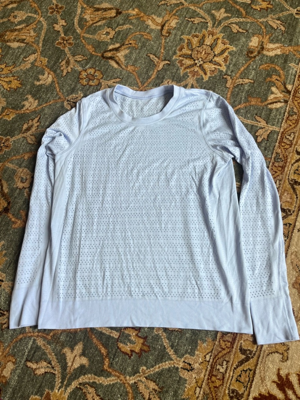 NWOT lulu Breeze By Long Sleeve in Lavender